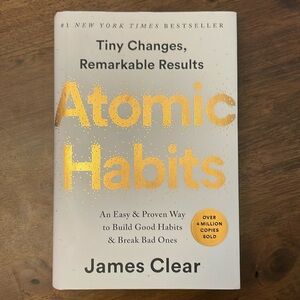 Atomic Habits - Like New Condition